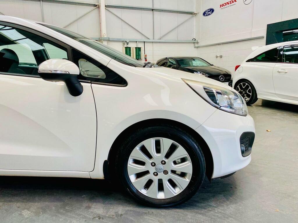Kia RIO 1.4 1 Hatchback 139 Gkm, 95 Bh White #23
