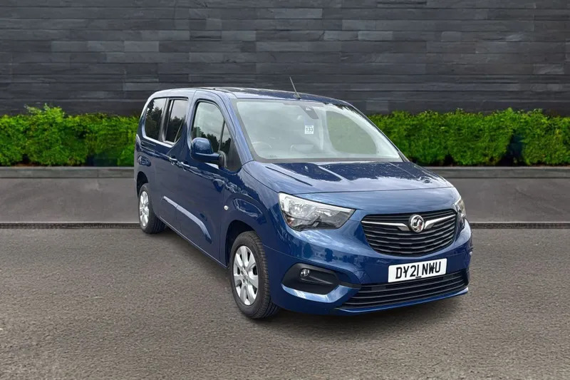 Vauxhall Combo Life Life 1.5 Turbo D Se XL 7 Blue