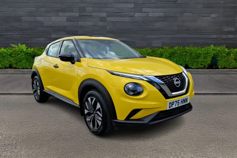 Nissan Juke Hatchback 1.0 Dig-t Acenta Pre Yellow