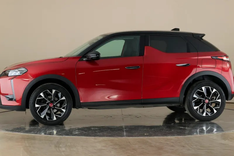 DS DS 3 Puretech 130 Performance Line Red #2