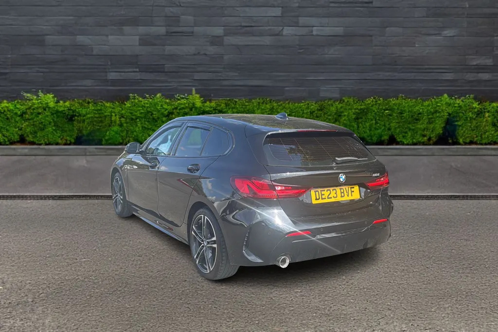 BMW 1 Series Series Hatchback 118I 136 M Black #5