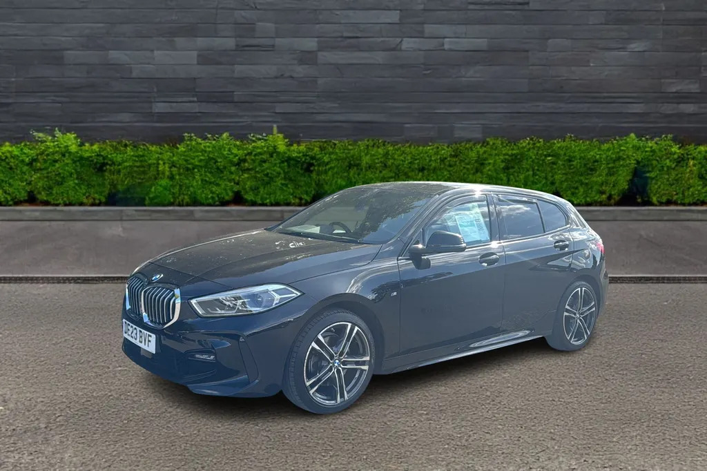 BMW 1 Series Series Hatchback 118I 136 M Black #3