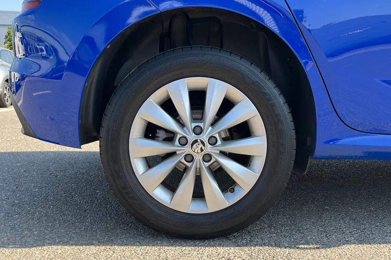 Skoda Kamiq 1.0 Tsi 115Ps Se L Suv Blue #15