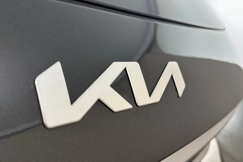 Kia Niro Kia Niro 1.6H Gdi 3 Suv Hybrid Dct Euro Grey #10