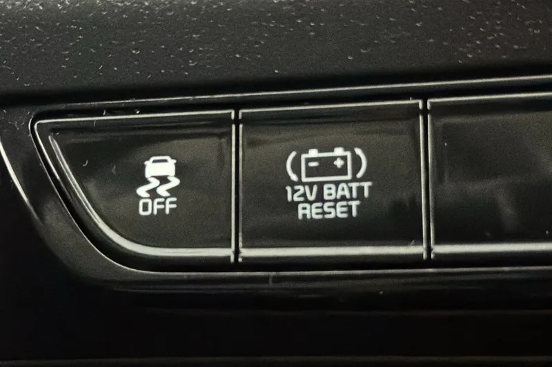 Kia Niro Kia Niro 1.6H Gdi 3 Suv Hybrid Dct Euro Grey #40