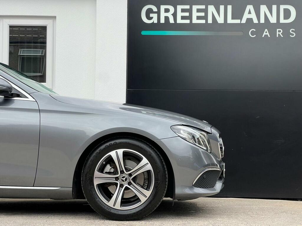 Mercedes-Benz E Class Saloon #6