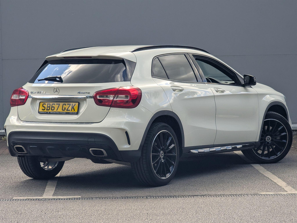 Mercedes-Benz GLA Class 2.1 D Amg Line 7G-dct 4Matic Euro 6 Ss SB67GZK White #3