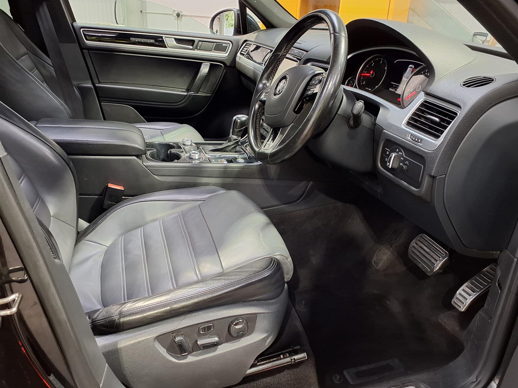 Volkswagen Touareg 3.0 Tdi V6 Bluemotion Tech R-line Plus Tiptronic 4  #5