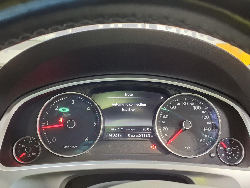 Volkswagen Touareg  White #8