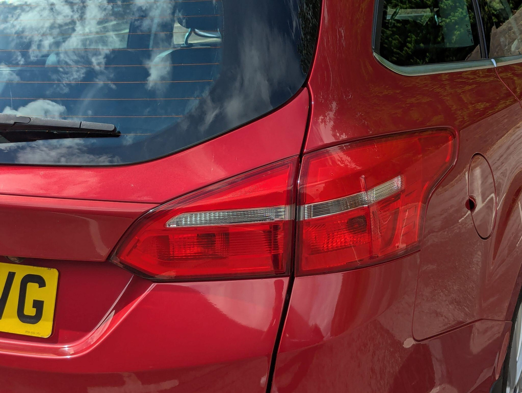 Ford Focus Zetec S 1.0 125 In Race Red With 59K Red #21