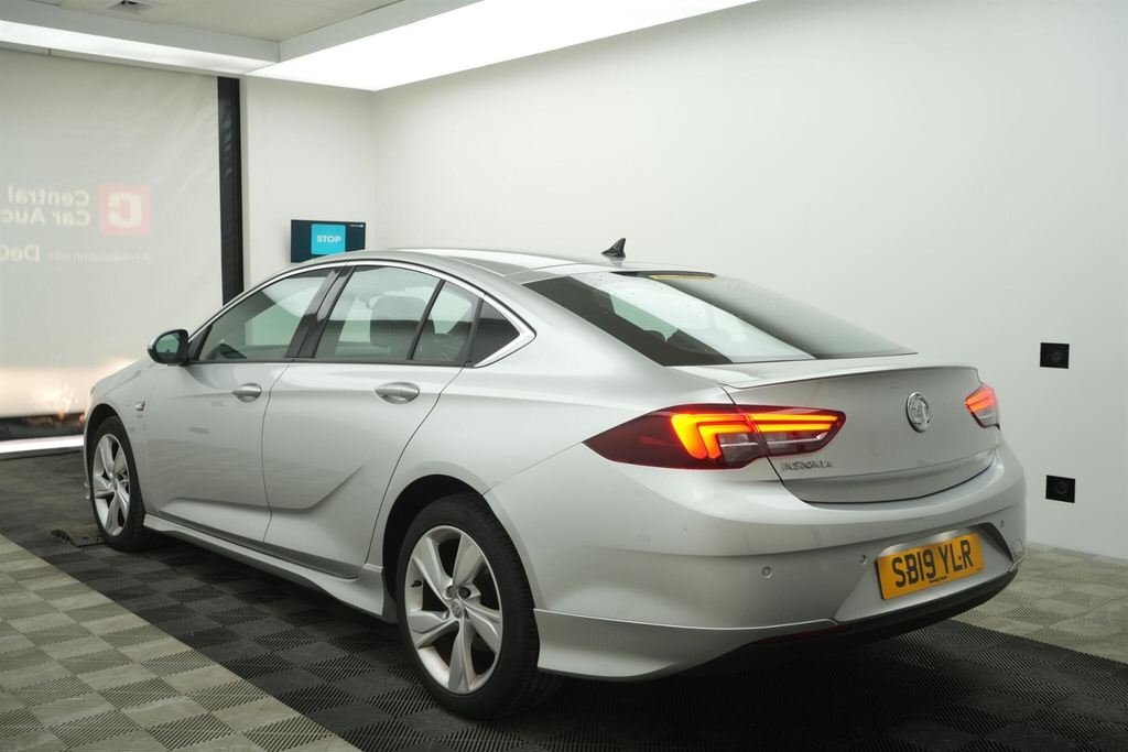 Vauxhall Insignia 2.0 Turbo D Blueinjection Sri VX Line Nav Grand Sp #3