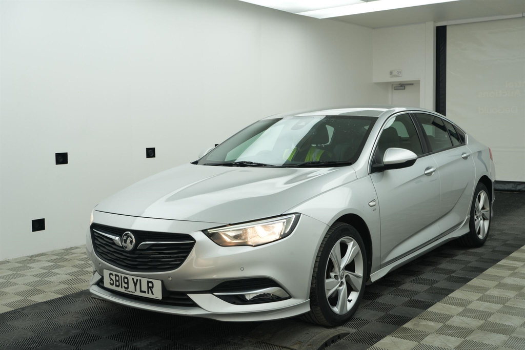 Vauxhall Insignia 2.0 Turbo D Blueinjection Sri VX Line Nav Grand Sp #2