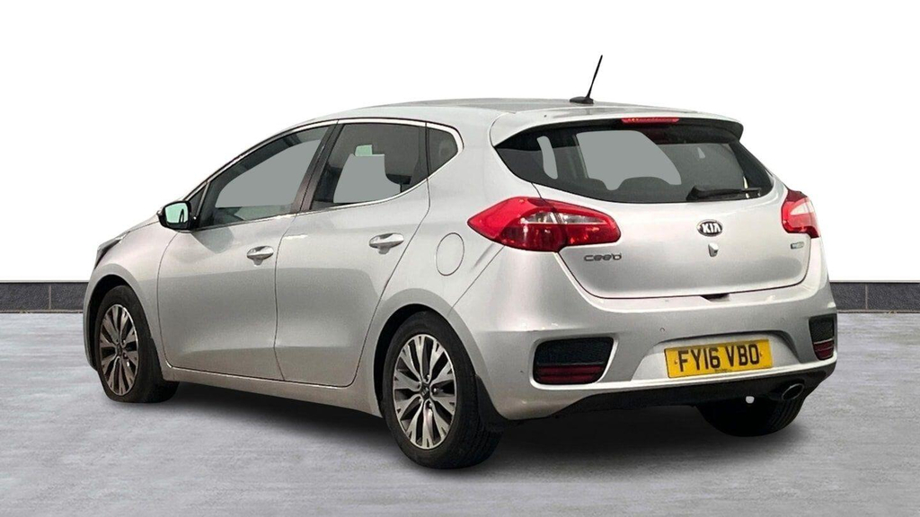 Kia Ceed 1.6 Crdi 3 Euro 6 Ss Silver #2