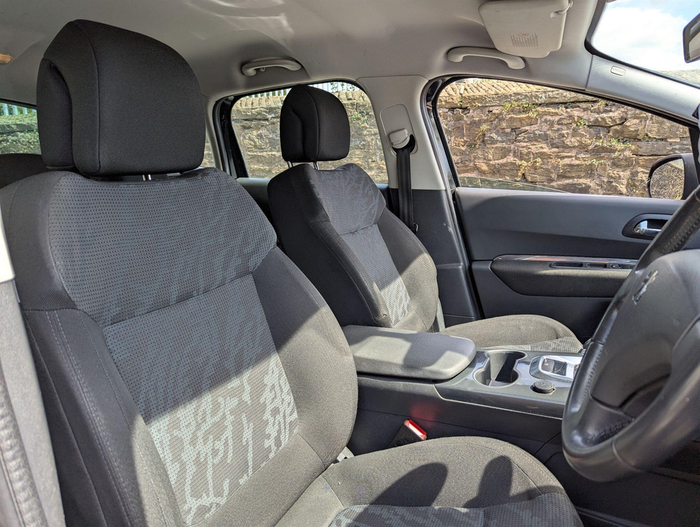 Peugeot 3008 Exclusive Black #9
