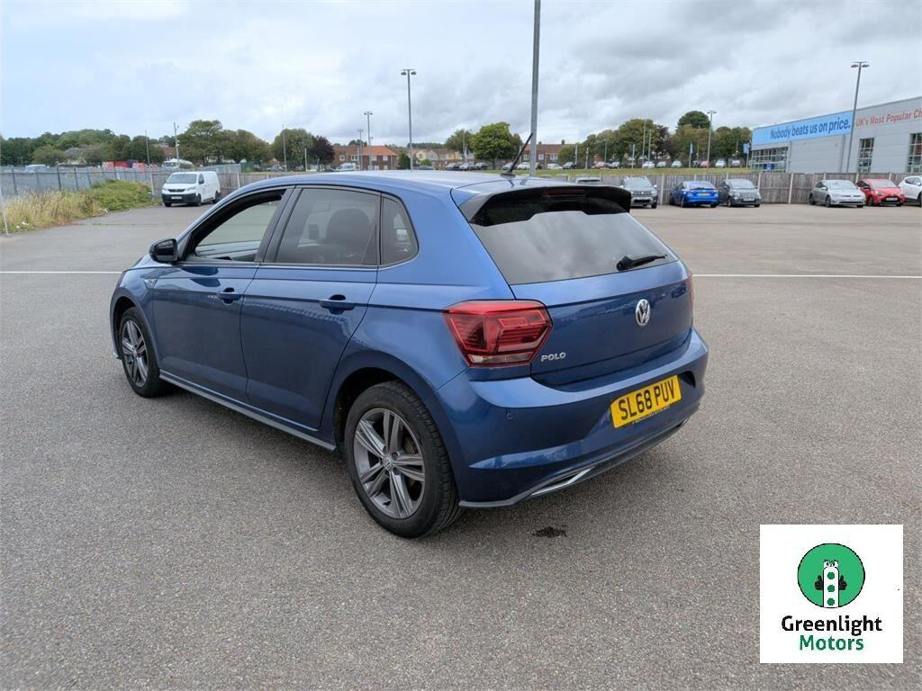 Volkswagen Polo 1.0 Tsi 95 R-line Red #2