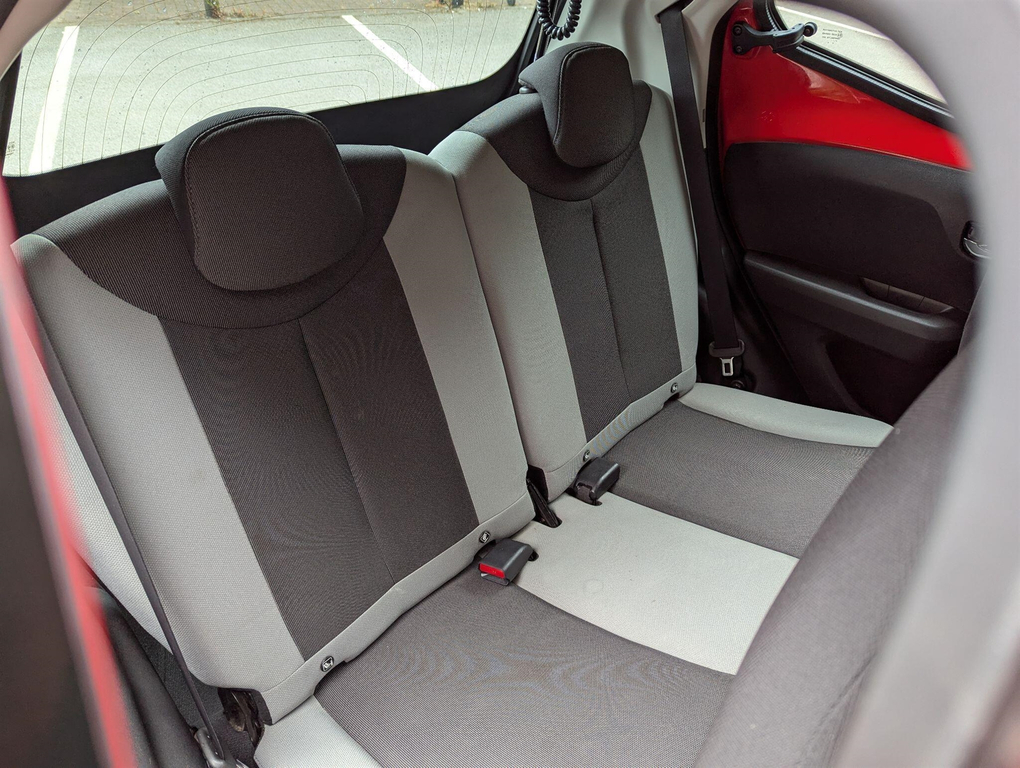 Toyota Aygo 1.0 Vvt-i X-play X-shift 69 Bhp Red #9