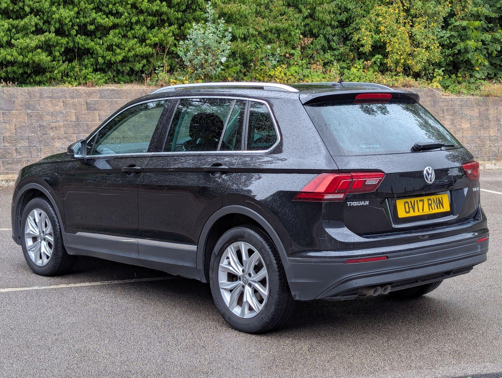 Volkswagen Tiguan 2.0 Tdi Bluemotion Tech Se Navigation Dsg Euro 6 #2