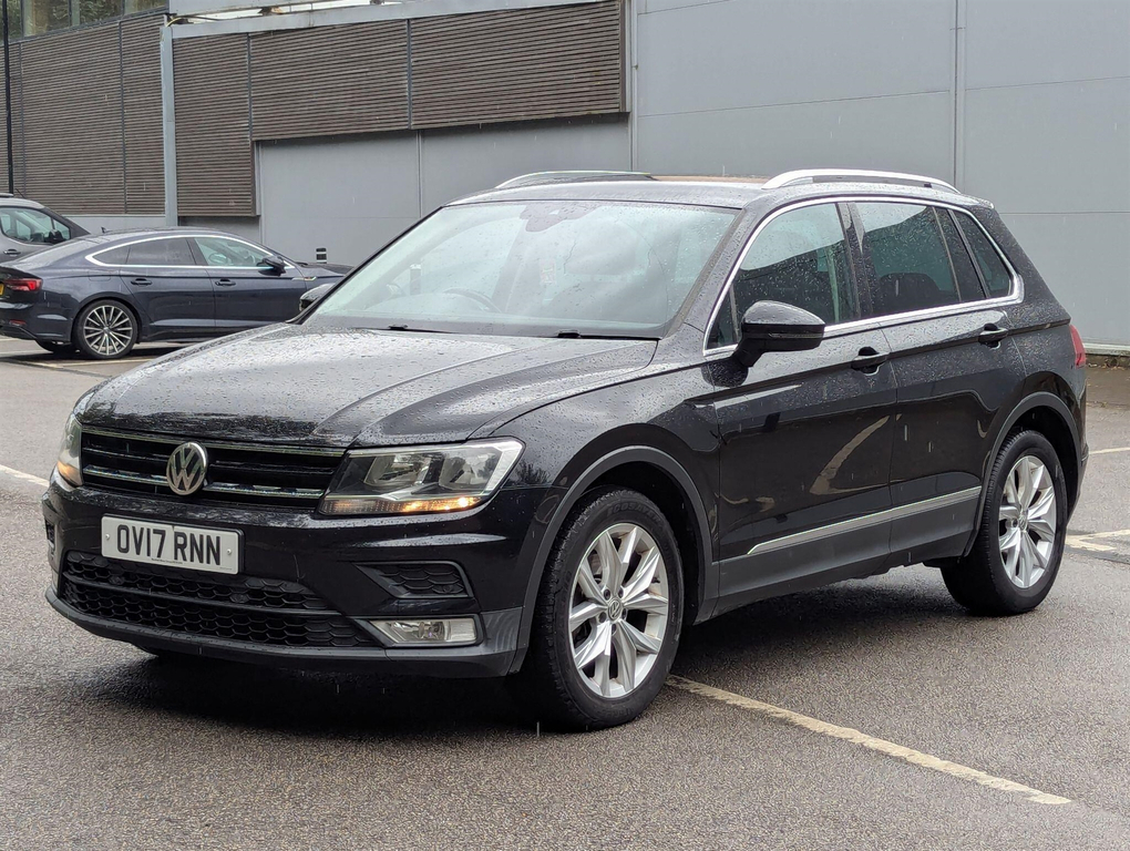 Volkswagen Tiguan 2.0 Tdi Bluemotion Tech Se Navigation Dsg Euro 6 #4
