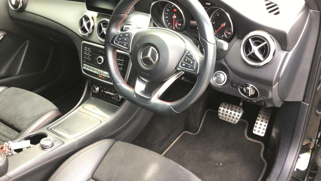 Mercedes-Benz GLA Class 2.1 D Amg Line Premium 7G-dct 4Matic Euro 6 Ss YR17UHT #3