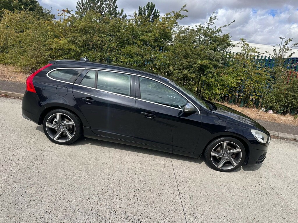 Volvo V60 2.0 D4 R-design 2013 Black #2