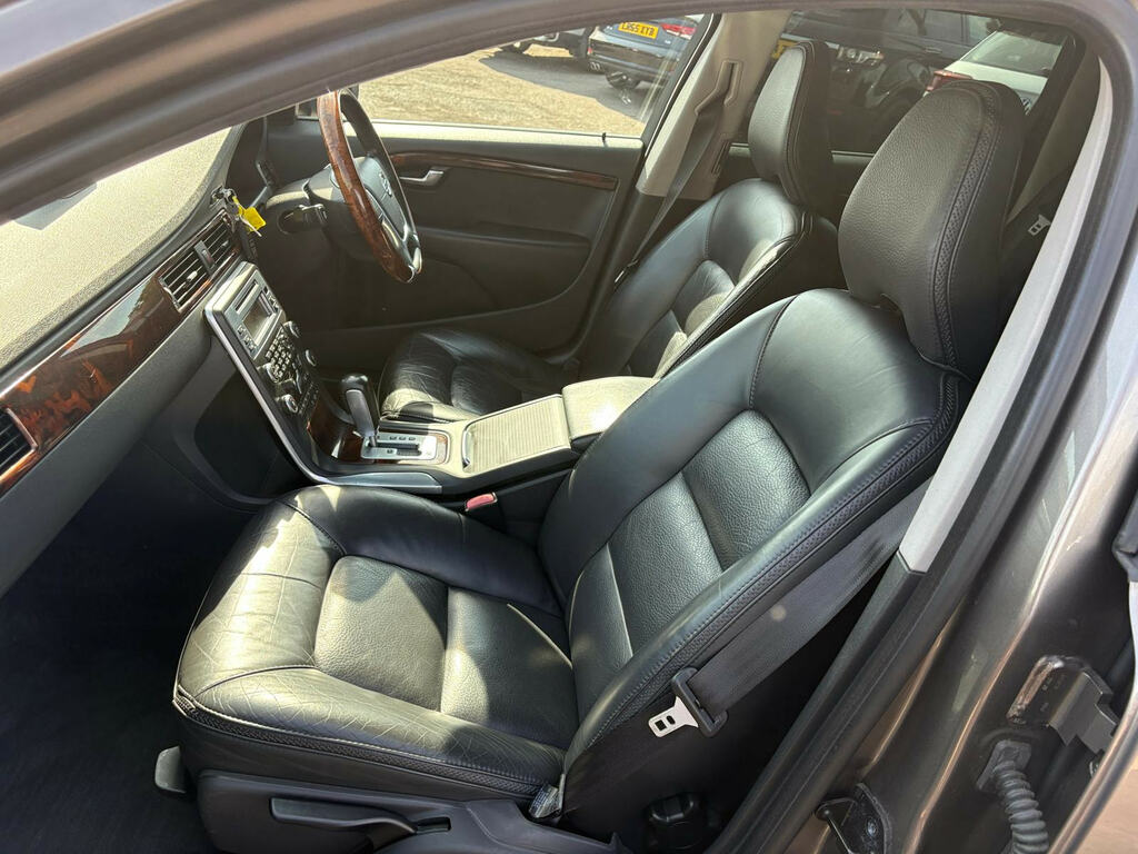 Volvo XC70 Estate 2.4 D5 Se Geartronic Awd Euro 5 20101 Grey #8
