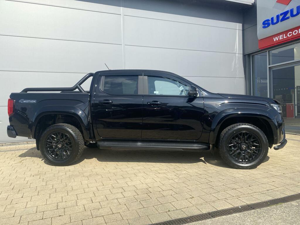 Volkswagen Amarok Dcab Pick Up Style 2.0 Tdi 205 4Motion Black #4