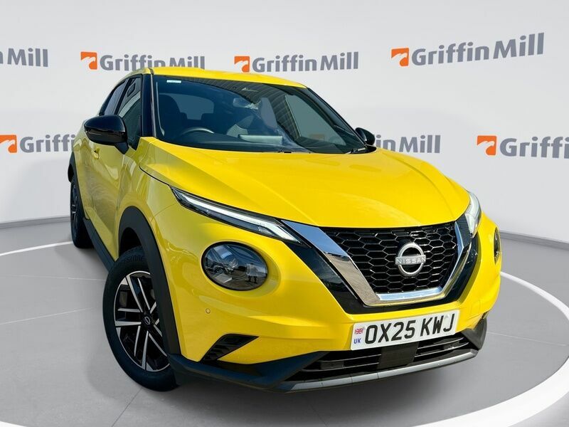 Nissan Juke 1.0 Dig-t N-connecta Suv Euro 6 OX25KWJ Yellow