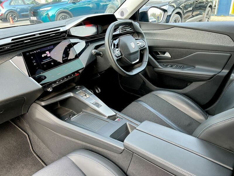 Peugeot 308 1.2 Puretech Active Premium Eat8 White #31