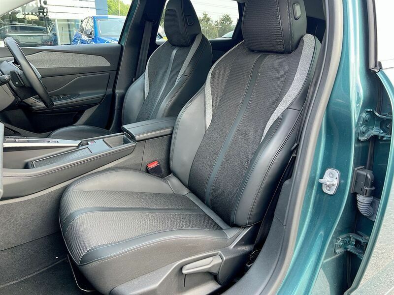 Peugeot 308 1.2 Puretech Active Premium Eat8 White #32