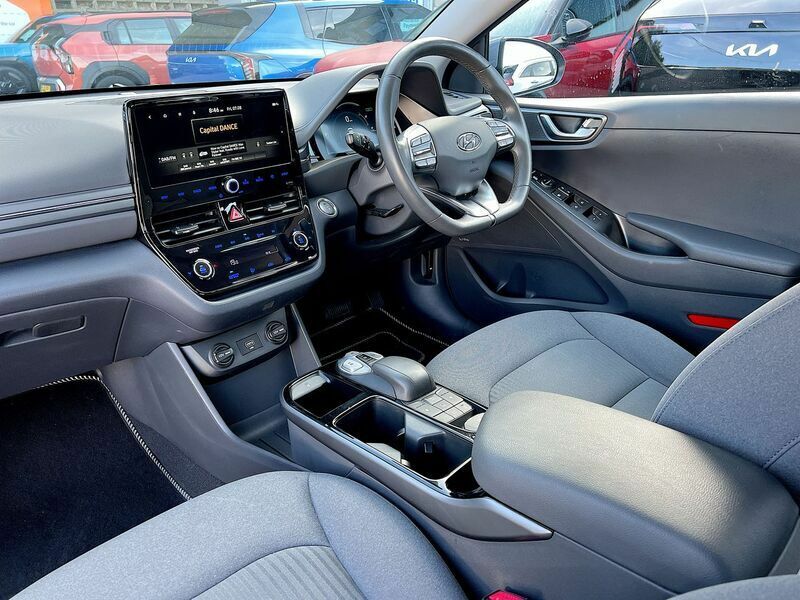 Hyundai Ioniq Se Connect Blue #34
