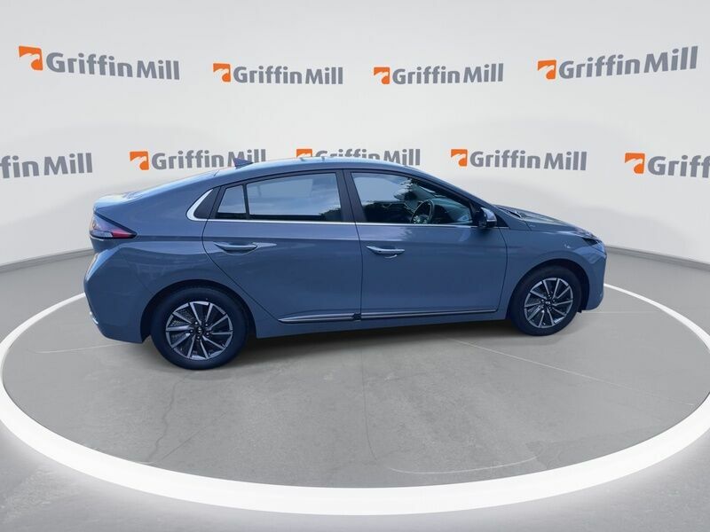 Hyundai Ioniq Se Connect Blue #9
