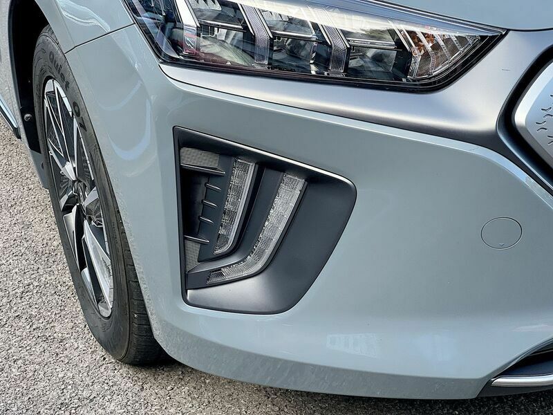 Hyundai Ioniq Se Connect Blue #24