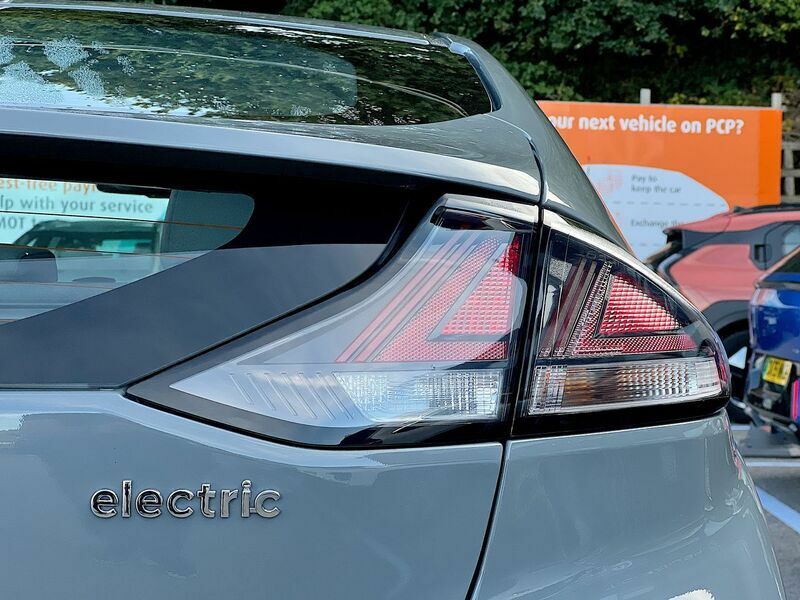 Hyundai Ioniq Se Connect Blue #31