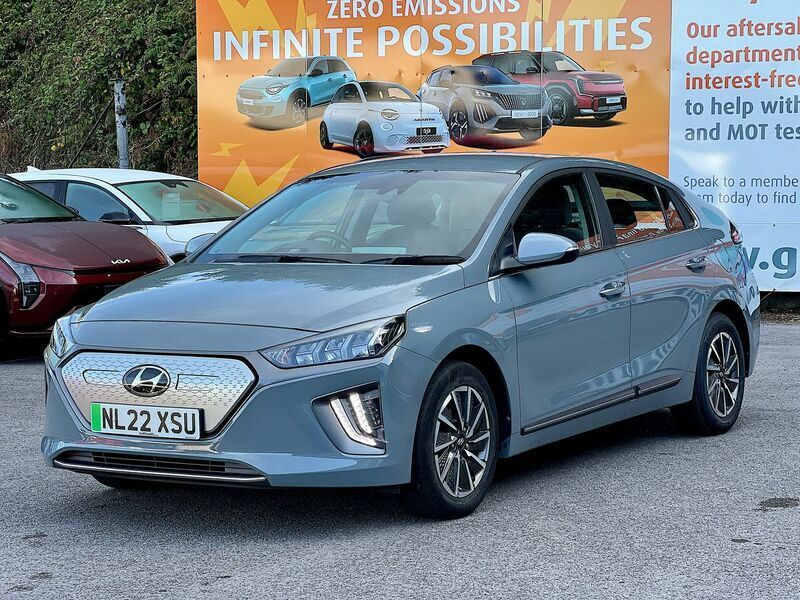 Hyundai Ioniq Se Connect Blue #11