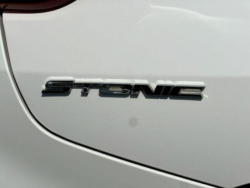 Kia Stonic 1.4 2 Suv Euro 6 Ss 98 Bhp Black #56