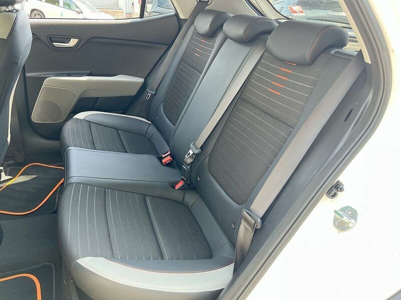 Kia Stonic 1.4 2 Suv Euro 6 Ss 98 Bhp Black #38