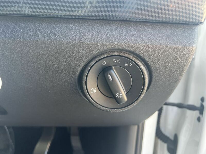 Volkswagen Up Volkswagen Up 1.0 65Ps 5-Speed White #40