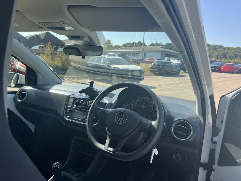 Volkswagen Up Volkswagen Up 1.0 65Ps 5-Speed White #32