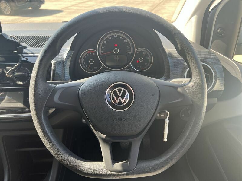 Volkswagen Up Volkswagen Up 1.0 65Ps 5-Speed White #42