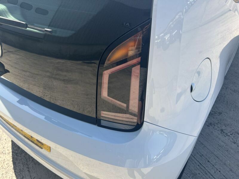 Volkswagen Up Volkswagen Up 1.0 65Ps 5-Speed White #29