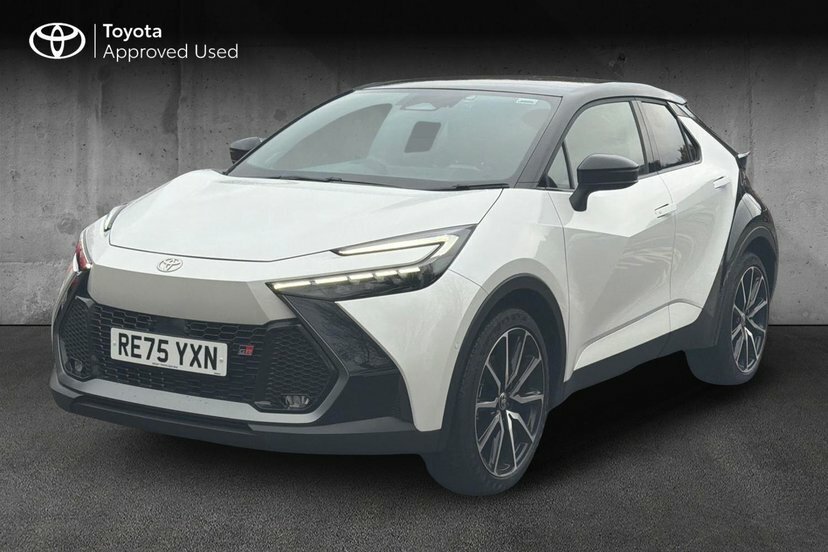 Toyota C-Hr 2.0 Vvt 13.6Kwh Gr Sport Suv Plug-in Hy RE75YXN White #3