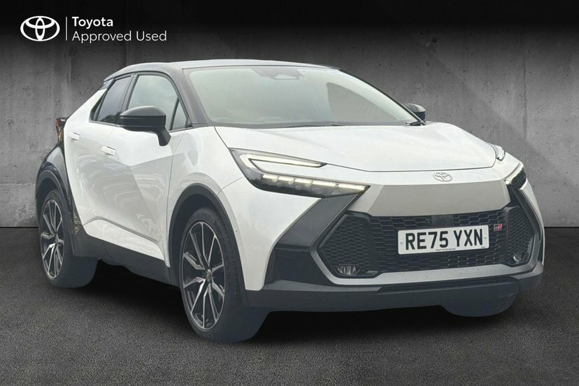 Toyota C-Hr 2.0 Vvt 13.6Kwh Gr Sport Suv Plug-in Hy RE75YXN White
