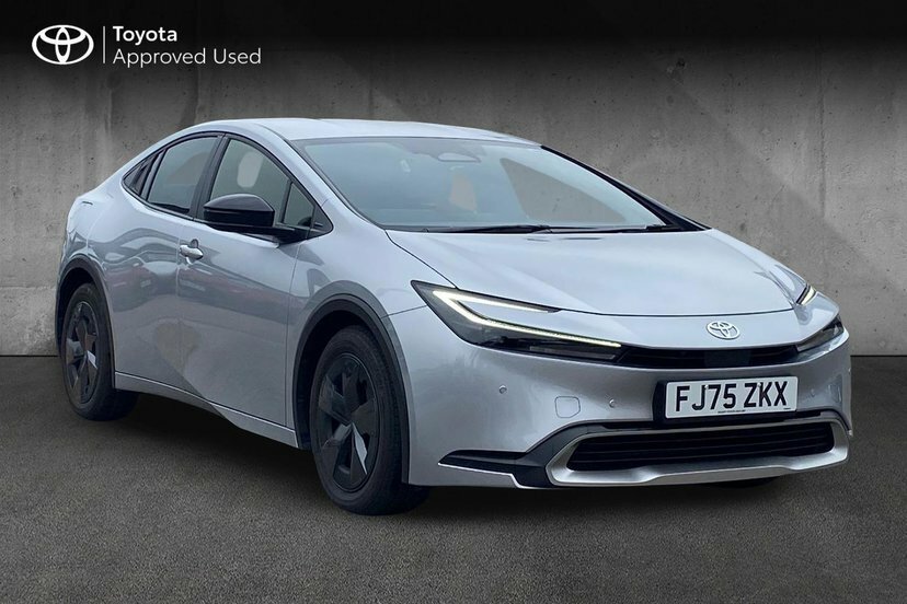 Toyota Prius 2.0 13.6Kwh Design Hatchback Plug-in Hy FJ75ZKX