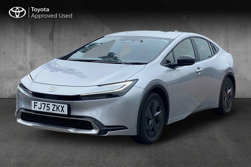 Toyota Prius 2.0 13.6Kwh Design Hatchback Plug-in Hy FJ75ZKX #3