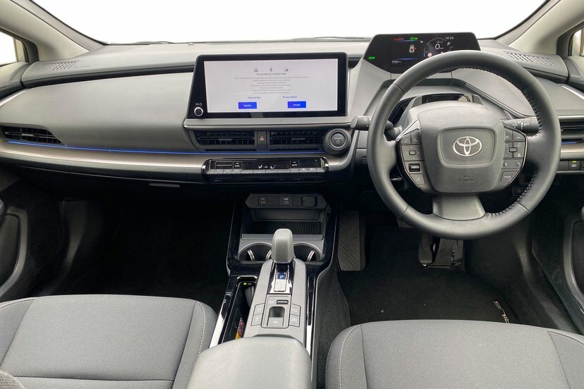 Toyota Prius 2.0 13.6Kwh Design Hatchback Plug-in Hy FJ75ZKX #5