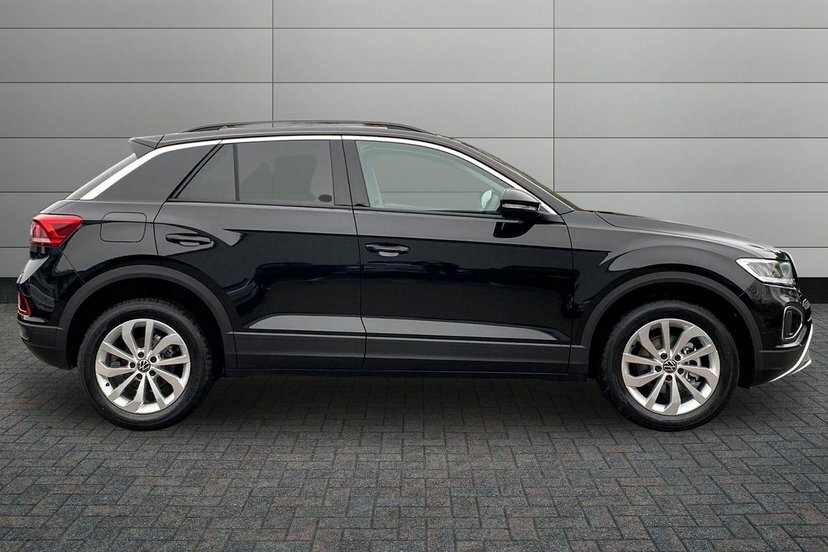 Volkswagen T-Roc 1.5 Tsi Match Suv Dsg 150 Ps MD75DFC Black #4
