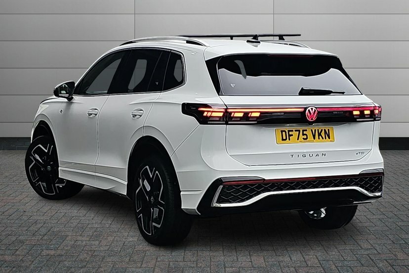 Volkswagen Tiguan 1.5 Etsi Mhev R-line Suv Hybrid Dsg 15 DF75VKN White #5