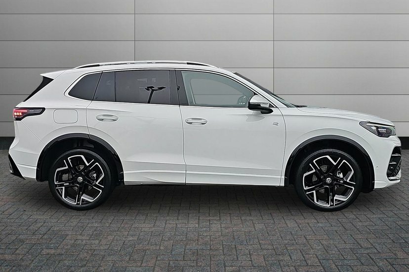 Volkswagen Tiguan 1.5 Etsi Mhev R-line Suv Hybrid Dsg 15 DF75VKN White #6
