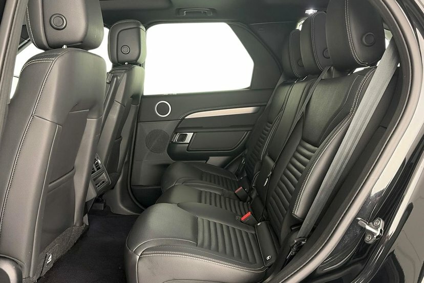 Land Rover Discovery 3.0 D350 Mhev Dynamic Se Suv 4Wd AO25SXT Black #4