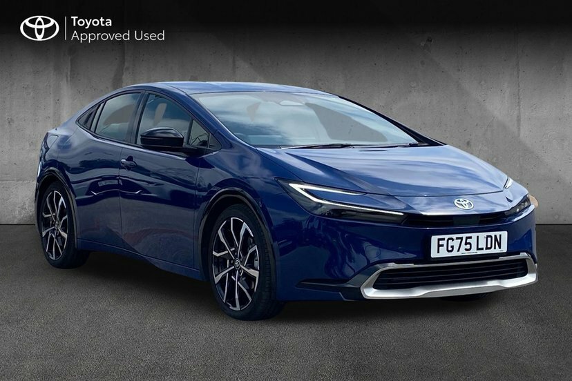 Toyota Prius 2.0 13.6Kwh Excel Hatchback Plug-in Hyb FG75LDN